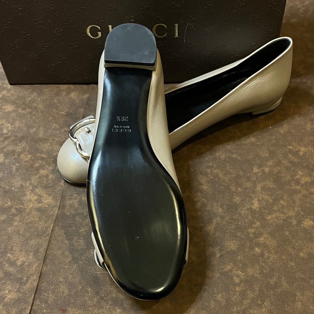 Gucci Buckle Flats Sz 39.5 - Picture 3 of 9